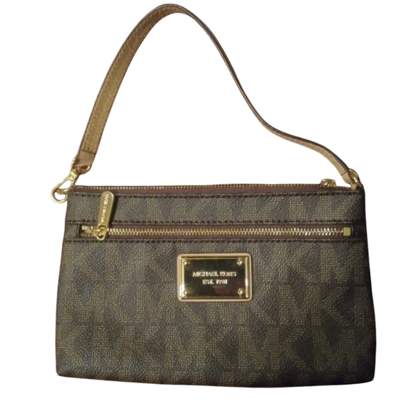 Michael Kors NWOT Jet Set Signature Large Wristlet - Picture 13 of 13